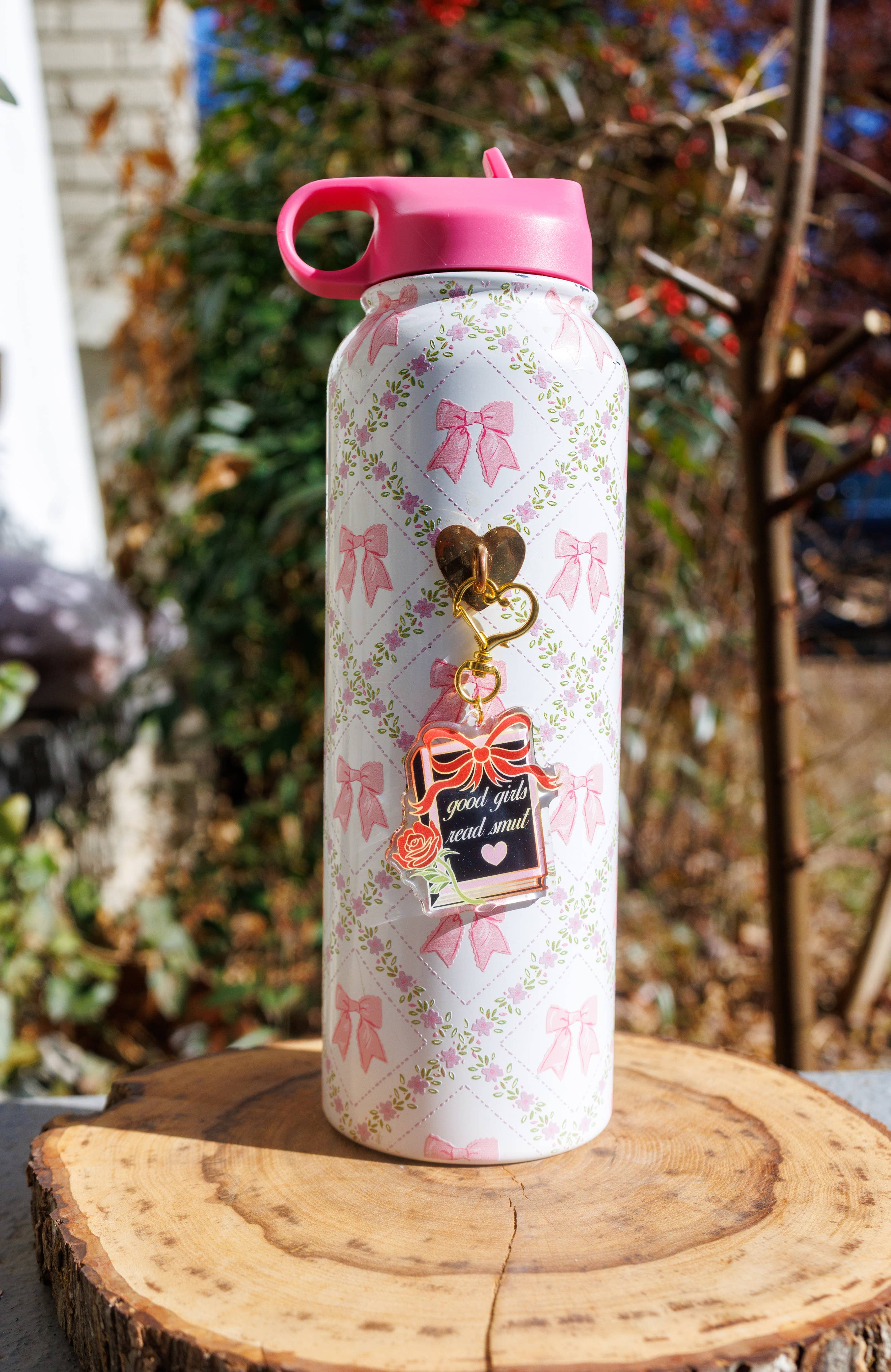 Pinstory - "Good Girls Read Smut" Keychain/Kindle Charm